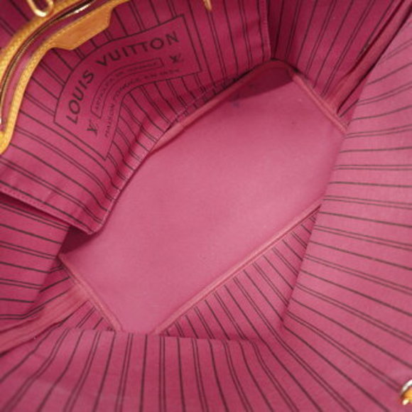 Louis Vuitton Monogram Neverfull MM Tote Bag - Picture 4 of 10
